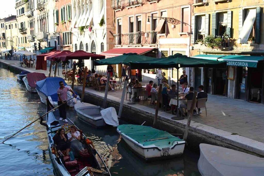 The Real Venetian Apartamento