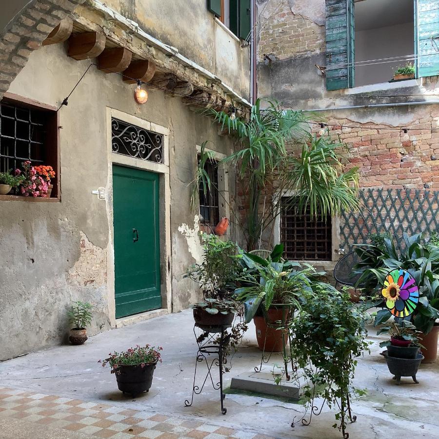 The Real Venetian Apartamento